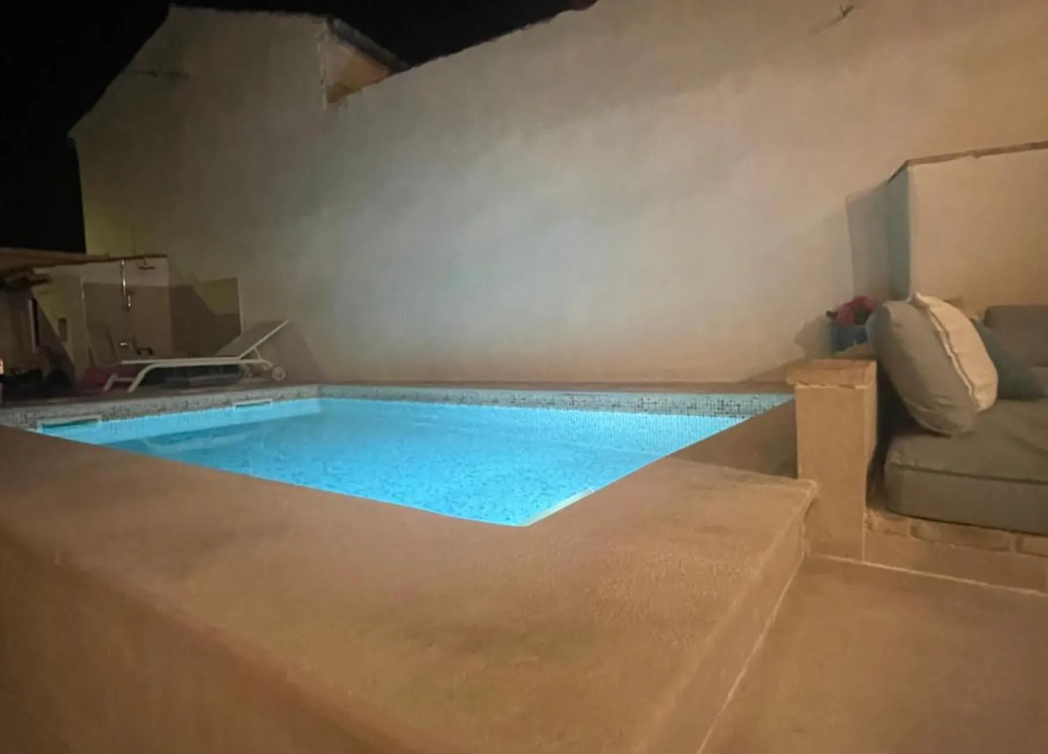 Cotton House Apartment Novi Vinodolski Homestay
